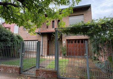 3ea2025d491e4ca55efa8d53655b4383