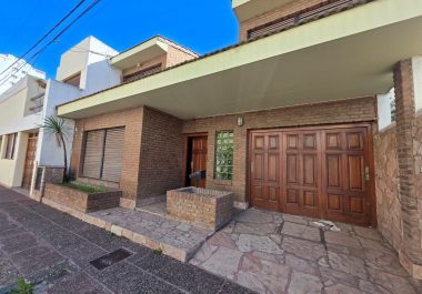 9d3dfe45a3320571379f54ac72a817c8