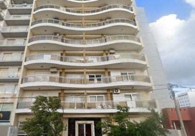 f50b3dae749e9d4219aa73b391a1ff2d